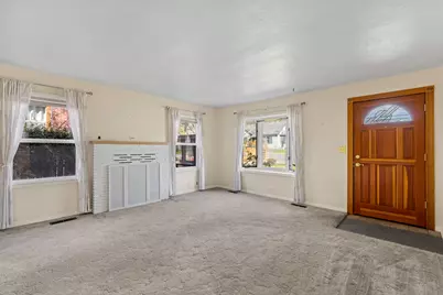 414 NE 11th Street, Grants Pass, OR 97526 - Photo 4