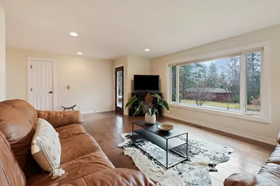 1348 NW Vicksburg Avenue, Bend, OR 97703 - Photo 10