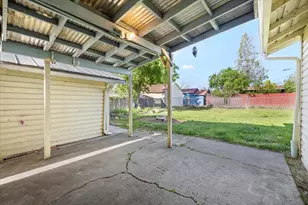 425 N Columbus Ave, Medford, OR 97501 - Photo 18