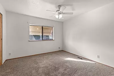 4624 S Pacific Highway #UNIT 40, Phoenix, OR 97535 - Photo 24