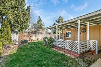 4624 S Pacific Highway #UNIT 40, Phoenix, OR 97535 - Photo 32