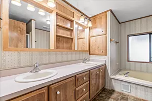 4624 S Pacific Hwy, Phoenix, OR 97535 - Photo 22