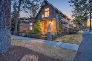 61102 Aspen Rim Ln, Bend, OR 97702 - Photo 4