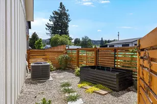 795 Bybee Dr, Jacksonville, OR 97530 - Photo 44