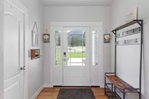 707 Wards Creek Rd, Rogue River, OR 97537 - Photo 6