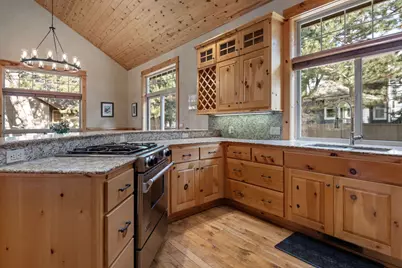 19407 Charleswood Lane, Bend, OR 97702 - Photo 8