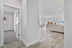 1168 W Ridge Dr, Klamath Falls, OR 97601 - Photo 6