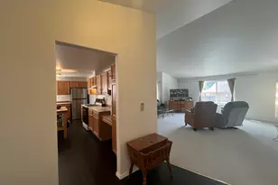 2518 Sari Dr, Klamath Falls, OR 97601 - Photo 4