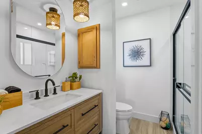 736 NE Oregon Avenue, Grants Pass, OR 97526 - Photo 22