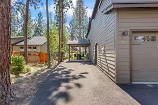 952 E Timber Pine Dr, Sisters, OR 97759 - Photo 26