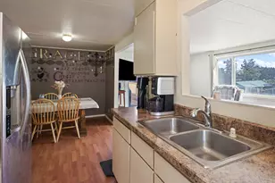 64904 Rimrock Dr, Bend, OR 97703 - Photo 10