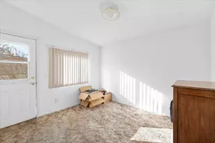 633 E Archwood Dr, Eagle Point, OR 97524 - Photo 16