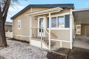 633 E Archwood Dr, Eagle Point, OR 97524 - Photo 22