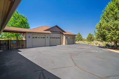 61275 Lane Knolls Court, Bend, OR 97702 - Photo 6
