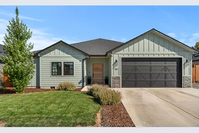 997 Arrowhead Trail, Eagle Point, OR 97524 - Photo 1