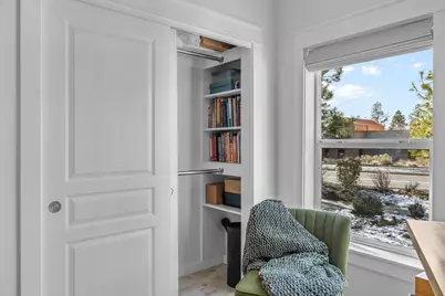 762 NW Mount Washington Drive, Bend, OR 97703 - Photo 14