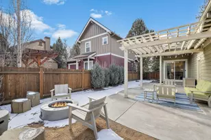 762 Northwest Mount Washington Drive, Bend, OR 97703 - Photo 42
