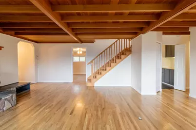 588 NW Scenic Drive, Grants Pass, OR 97526 - Photo 8