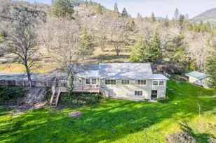 588 NW Scenic Dr, Grants Pass, OR 97526 - Photo 1