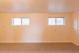 588 NW Scenic Dr, Grants Pass, OR 97526 - Photo 16