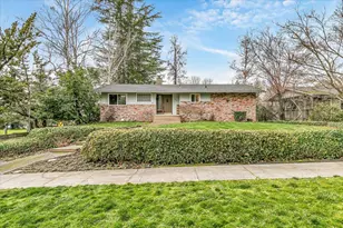 101 Kensington Square, Medford, OR 97504 - Photo 2