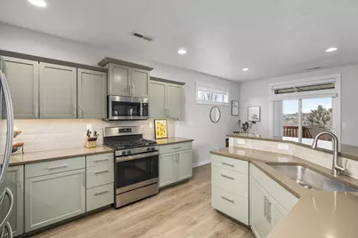 2428 SW 43rd Place, Redmond, OR 97756 - Photo 14