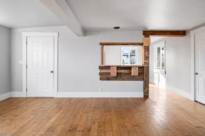 64900 Hunnell Road, Bend, OR 97703 - Photo 8