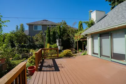 1277 Gardendale Avenue, Medford, OR 97504 - Photo 4