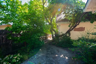 1277 Gardendale Avenue, Medford, OR 97504 - Photo 26