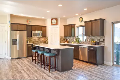 60956 Miles Court, Bend, OR 97702 - Photo 16