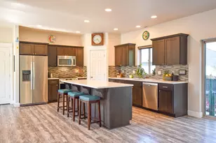 60956 Miles Ct, Bend, OR 97702 - Photo 16