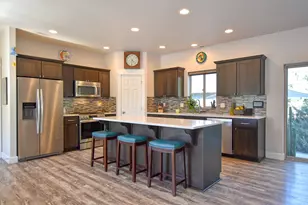 60956 Miles Ct, Bend, OR 97702 - Photo 4