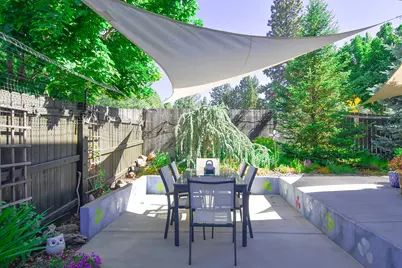 60956 Miles Court, Bend, OR 97702 - Photo 30
