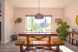 60956 Miles Ct, Bend, OR 97702 - Photo 6