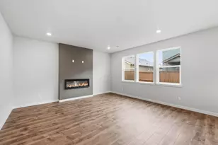 21225 SE Pelee Dr, Bend, OR 97702 - Photo 4