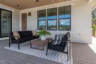 3012 NW Polarstar Ct, Bend, OR 97703 - Photo 2