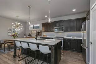 3730 SW Badger Ct, Redmond, OR 97756 - Photo 4