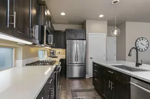 3730 SW Badger Ct, Redmond, OR 97756 - Photo 8