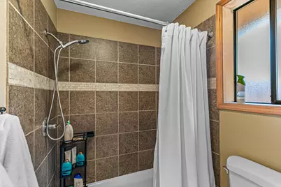 1869 Canyon Avenue, Medford, OR 97504 - Photo 20