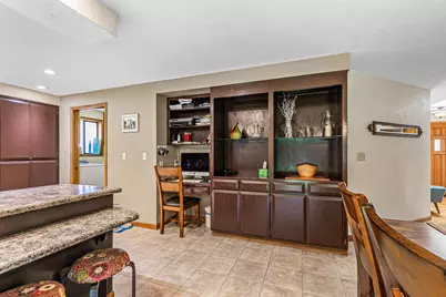 1869 Canyon Avenue, Medford, OR 97504 - Photo 12