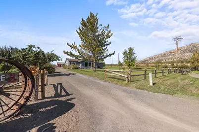 10403 Matney Way, Klamath Falls, OR 97603 - Photo 74