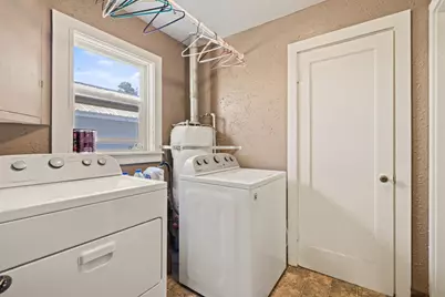 10403 Matney Way, Klamath Falls, OR 97603 - Photo 48