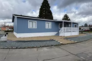 720 Hedy Jayne, Medford, OR 97501 - Photo 2