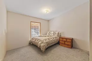 17550 S Poe Valley Rd, Klamath Falls, OR 97603 - Photo 32