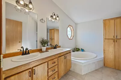 17550 S Poe Valley Road, Klamath Falls, OR 97603 - Photo 26