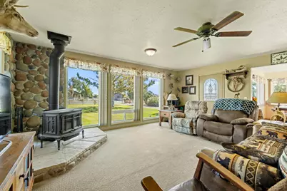 10403 Matney Way, Klamath Falls, OR 97603 - Photo 30