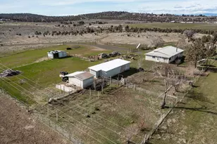 2748 NE Loucks Rd, Madras, OR 97741 - Photo 2