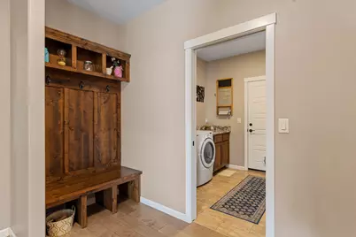 2351 Robertson Crest, Grants Pass, OR 97527 - Photo 18