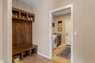 2351 Robertson Crest, Grants Pass, OR 97527 - Photo 18