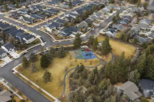 63264 NW Rossby St, Bend, OR 97703 - Photo 28